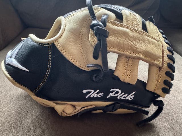All Star - "The Pick" Right Hand Training Baseball Glove