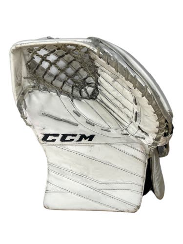 CCM Extreme Flex III E3.9 Glove