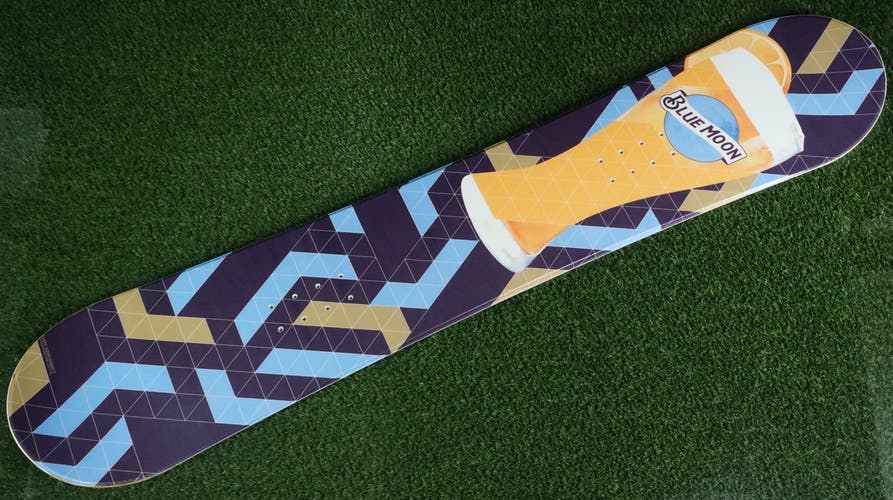 Lot of 10 Blue Moon Brewing Co. 155cm True Twin, All-Mountain Traditional Camber Snowboards