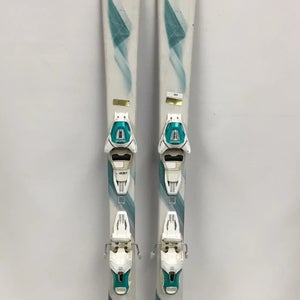144 Salomon Kiana skis