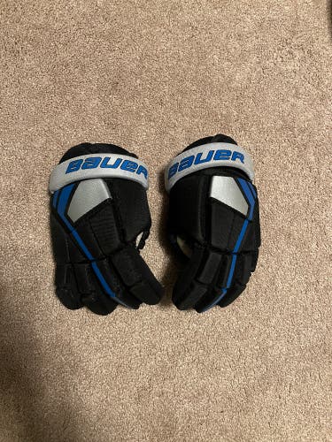 Bauer street hockey player gloves