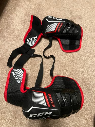 CCM Edge elbow pads