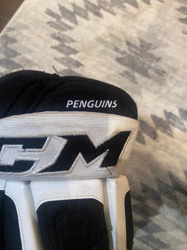 Ccm Pittsburgh Penguins pro hockey gloves