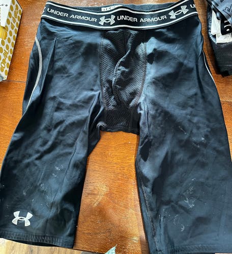 Underarmour compression shorts
