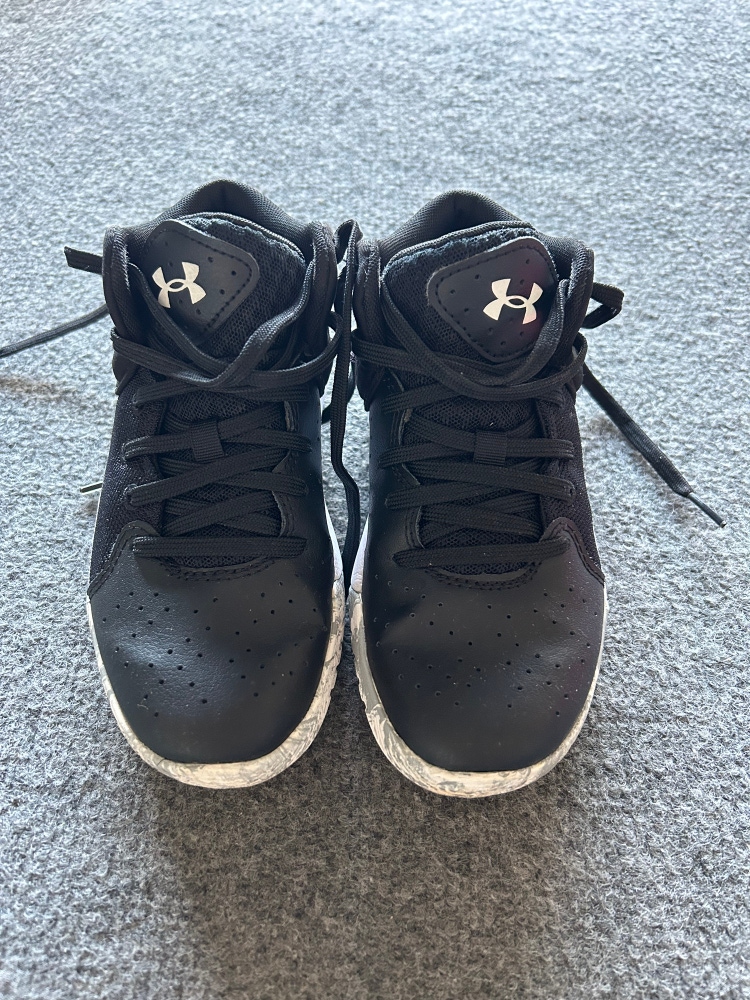 Youth Under Armour Basketball Shoes