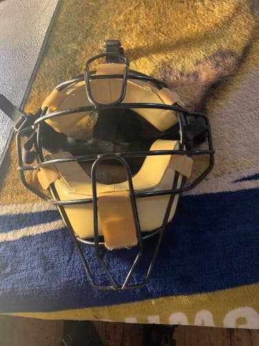 Used Pro Nine Catchers Mask