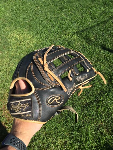 Rawlings RH Outfield Heart of the Hide Baseball Glove 12.75"