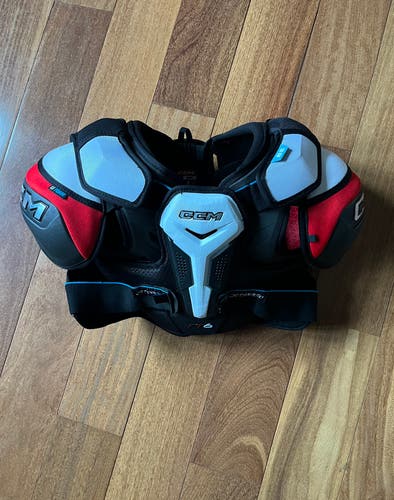 CCM JETSPEED FT6 Shoulder Pads Sr. M