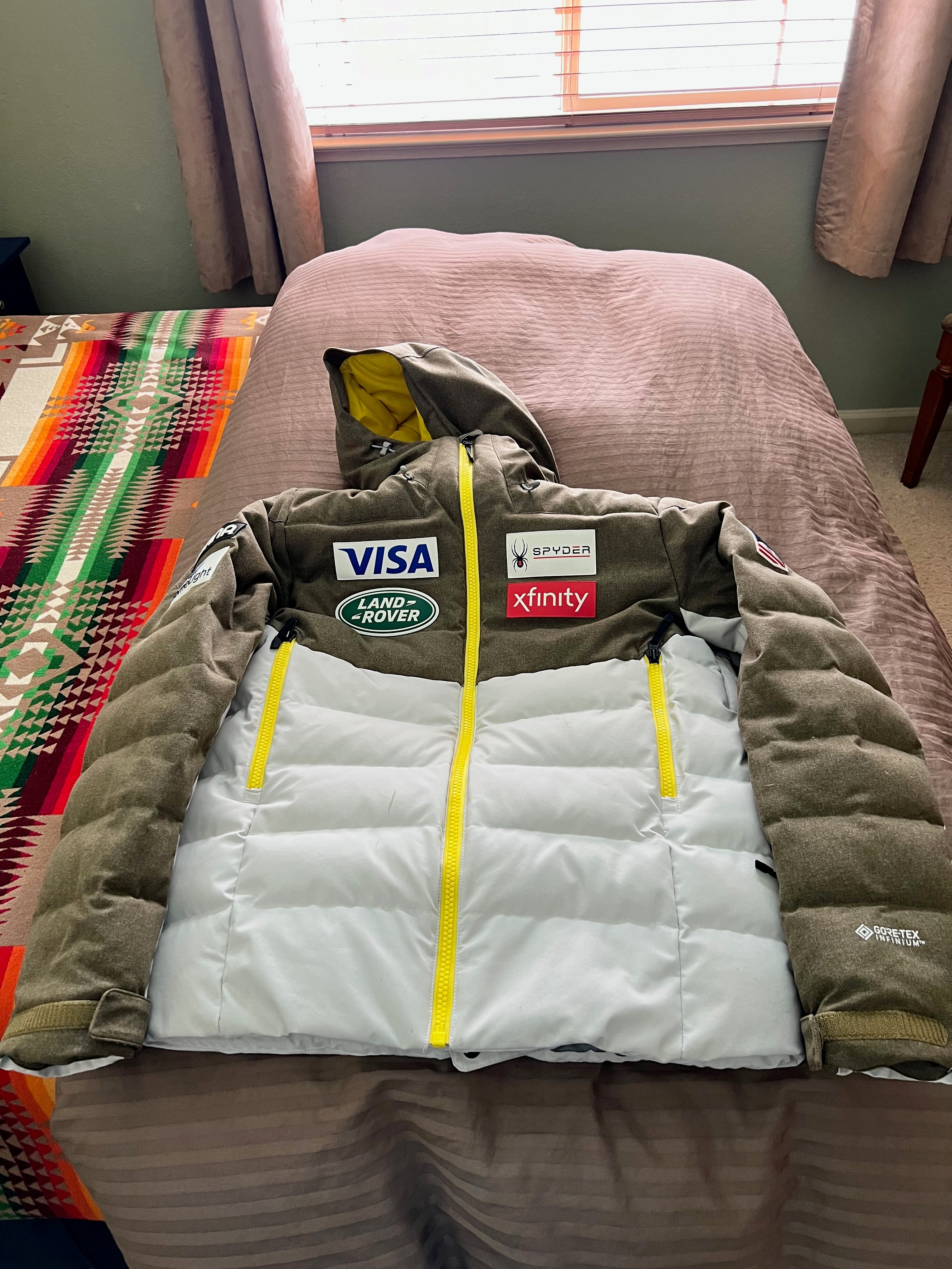 Gray Men's Adult Used Large 20-21 US Ski Team Spyder Gore Tex Softshell  Jacket