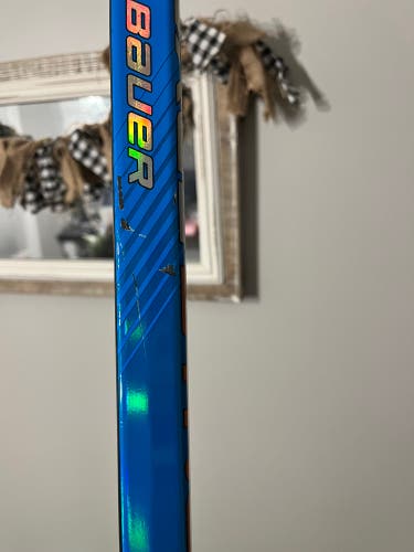 Intermediate Right Handed P92  Nexus Sync Hockey Stick