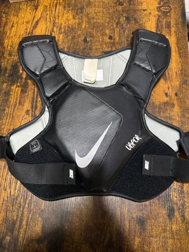 Used Large Nike Vapor Shoulder Pads
