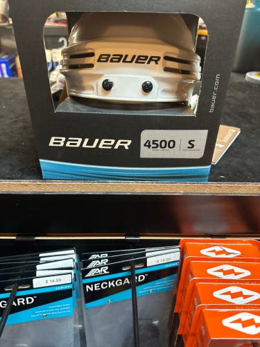 New Small Bauer  4500 Helmet With Tags In Box.