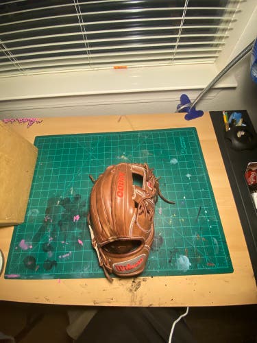 2023 Infield 11.75" A2000 Baseball Glove