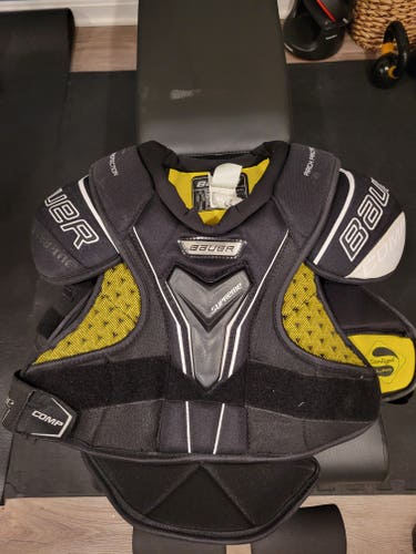 Senior Used Large Bauer Supreme Comp Shoulder Pads