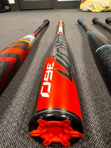 BBCOR Certified Easton (-3) 30 oz 33" Maxum 360 Bat