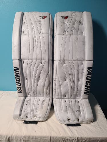 Vaughn Velocity V7 Pro Carbon Goalie Leg Pads 34" + 2