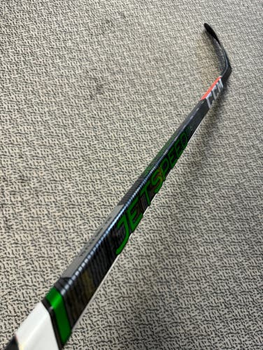 CCM Green FT6 Pro 70 flex P28 curve right hand stick