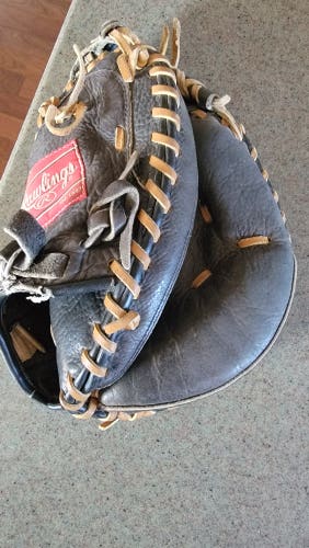Used Rawlings Right Hand Throw Catcher's Renegade Baseball Glove 31"