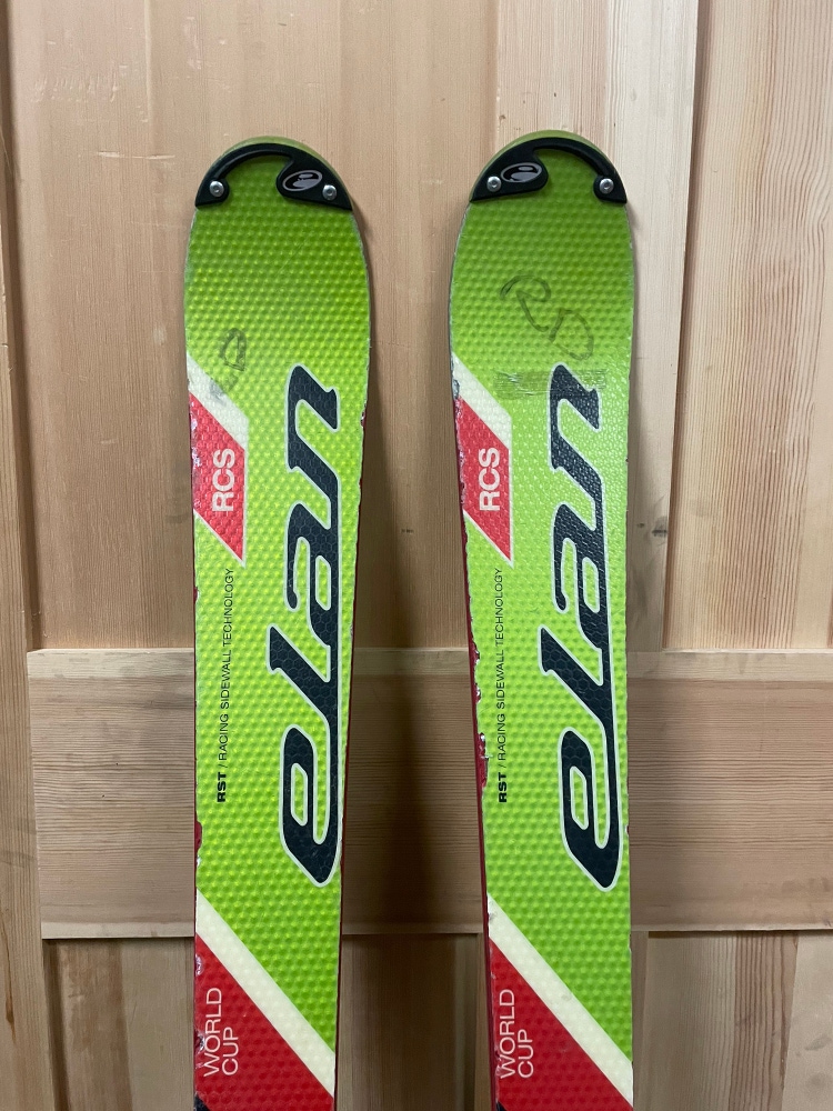 Elan World Cup Skis SL 165 FIS Approved | SidelineSwap