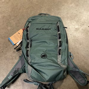 New Mammut Ski Backpack