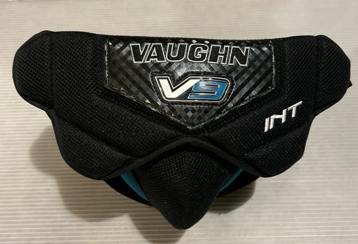 Used Vaughn V9 INT goalie jock/cup