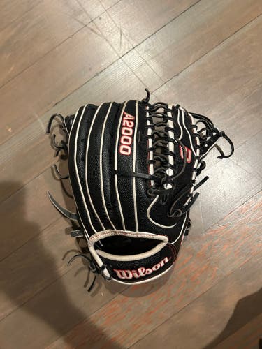 Wilson 12.75'' OT7 A2000 SuperSkin Series Glove w/ Spin Control