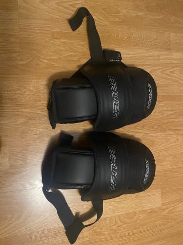 Used Jr Bauer Supreme Goalie Knee Protectors
