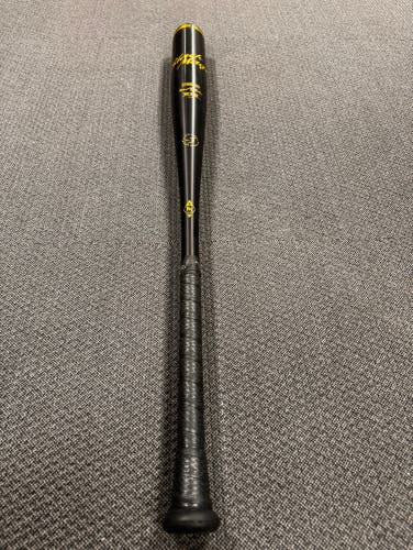 New 2023 Easton Black Magic (-3) 31 OZ 34"(Pricing Negotiable)