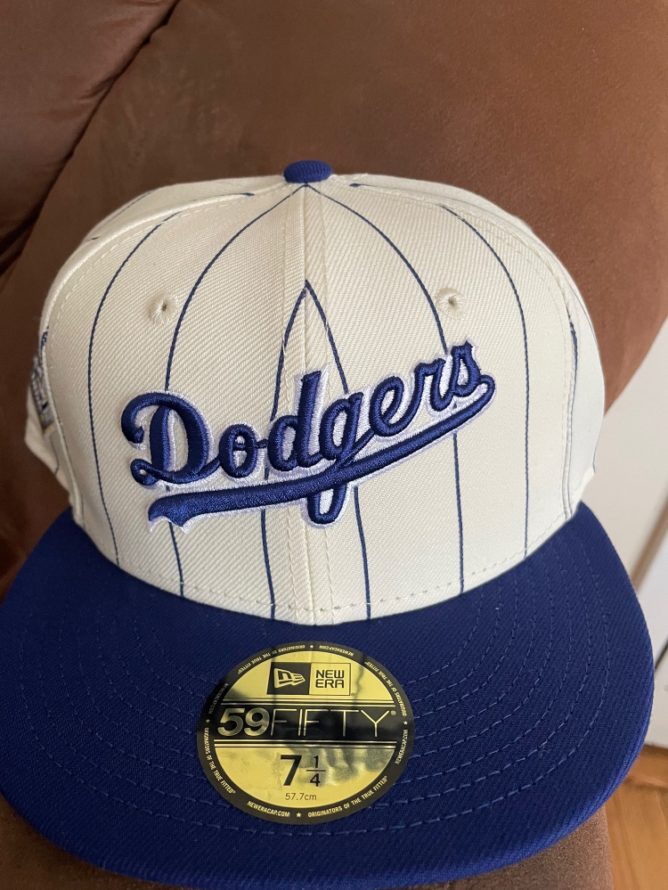 Los Angeles Dodgers New Era MLB Pinstripe Fitted Hat 7 1/4
