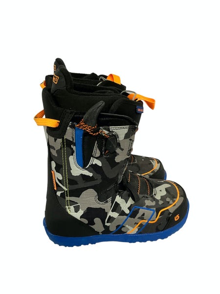 Used Burton Amb Smalls Junior Snowboard Boots Size 5