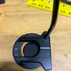 TAylorMade Vault- Black Unisex Mallet 35"  ARC Putter