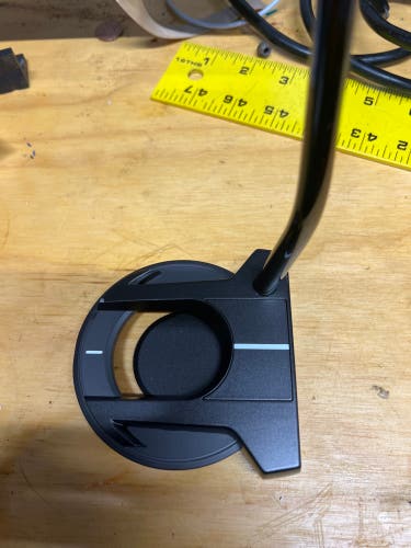 TAylorMade Vault- Black Unisex Mallet 35"  ARC Putter