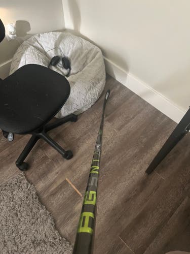 Bauer agent hockey stick