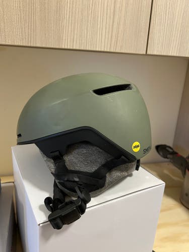 Unisex Used Small Smith Code MIPS Helmet Army Green