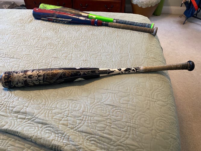 Used DeMarini (-3) 28 oz 31" Voodoo Bat