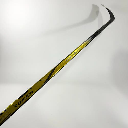Repaired Right Handed Yellow Bauer Hyperlite 2 - P92m Curve 77 Flex - #G381