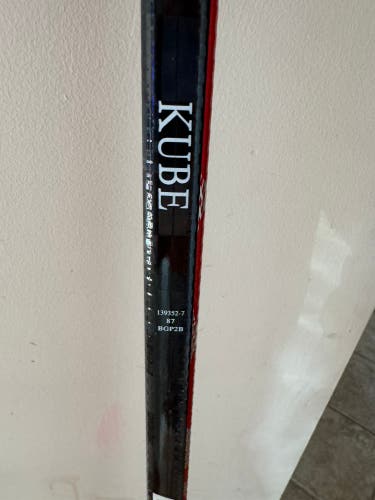 Senior Right Handed P92 87 Flex Pro Stock ADV Dressed As Vapor Hyperlite Hockey Stick