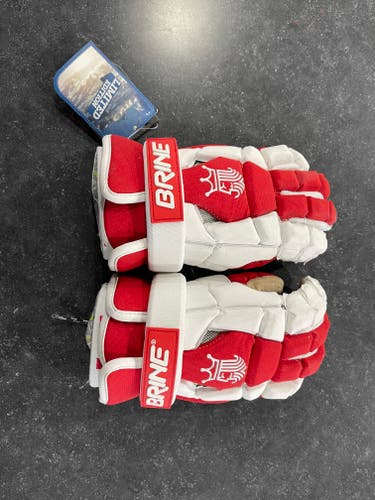 New Brine King Superlight II Limited Edition Canada Lacrosse Gloves 13" ***RARE***