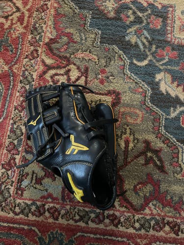 2018 Infield 11.75" Pro Select Baseball Glove