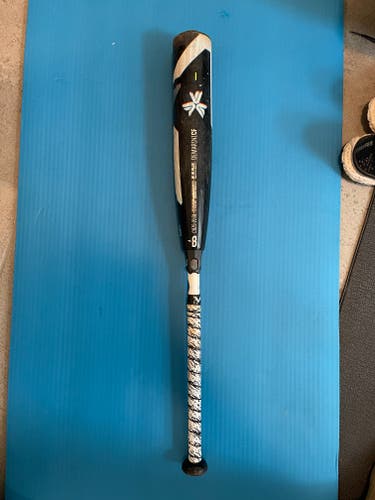 Used in 5-6 tournaments, good condition, new grip.
