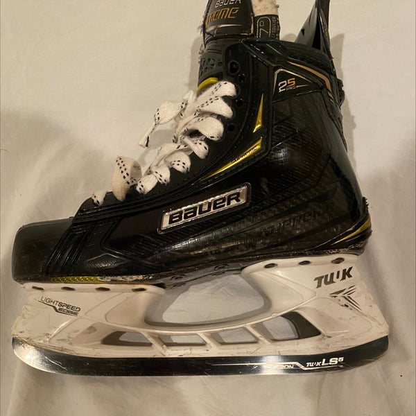 Used Bauer Supreme 2S Pro Hockey Skates size 7D *shoe size 8.5 US