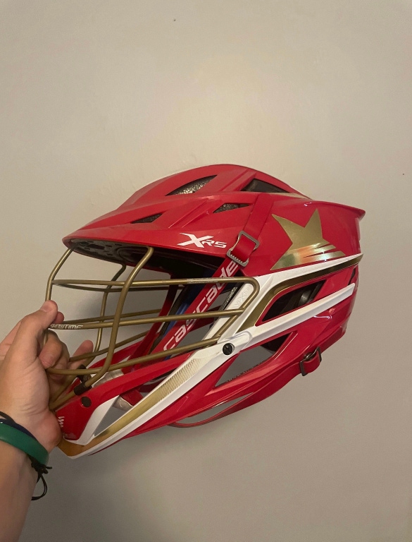 Used Player's Showtime Cascade XRS Helmet
