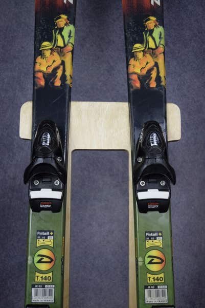 DYNASTAR TWINBOARD CONCEPT JUNIOR SKIS SIZE 140 CM WITH LOOK