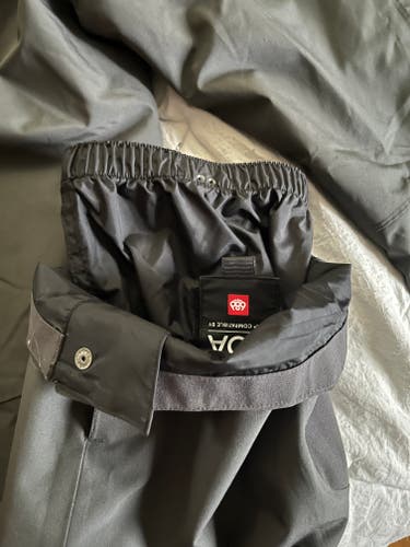 Gray Used MediumMen's 686 Pants
