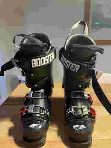 Unisex Used Nordica Racing Dobermann Ski Boots 90 Flex with Booster Strap