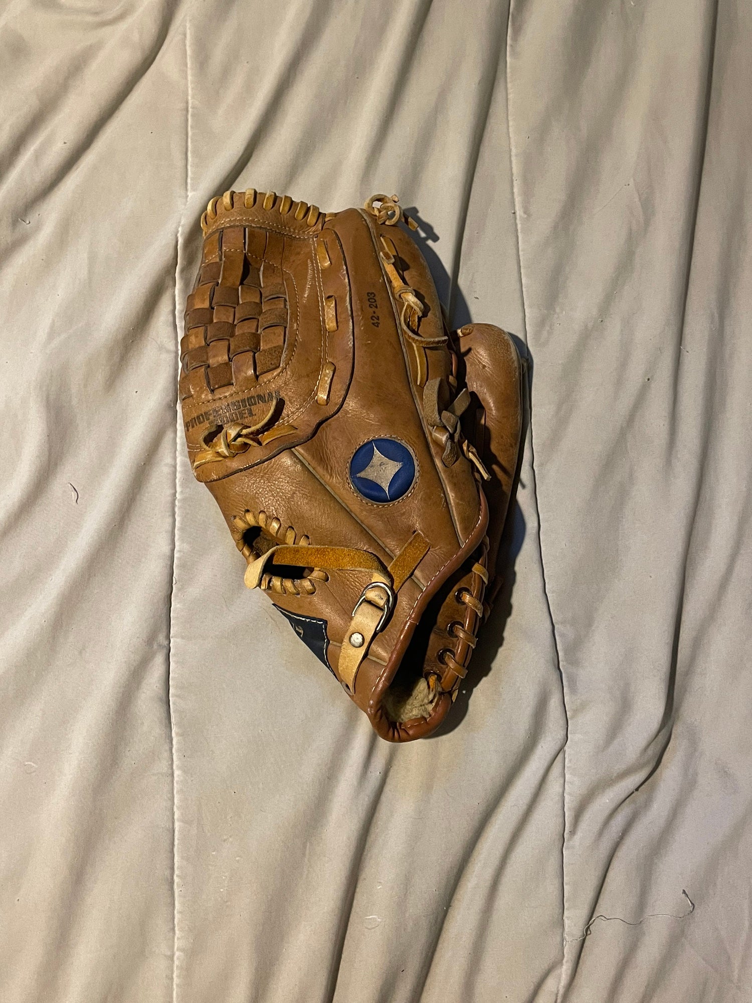 Spalding Player Series Pro Model Right Hand Throw 13