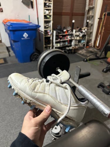 jordan 11 columbia blue cleats