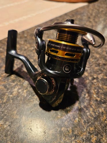 New Pflueger Fishing Reel