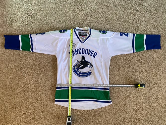 Vancouver Canucks Jersey D. Sedin #22 replica