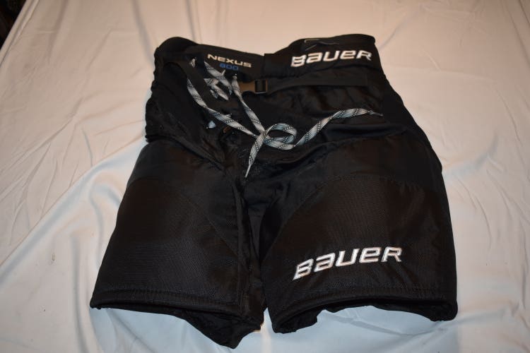 Bauer Nexus 800 Hockey Pants, Women's Medium - Top Condition!